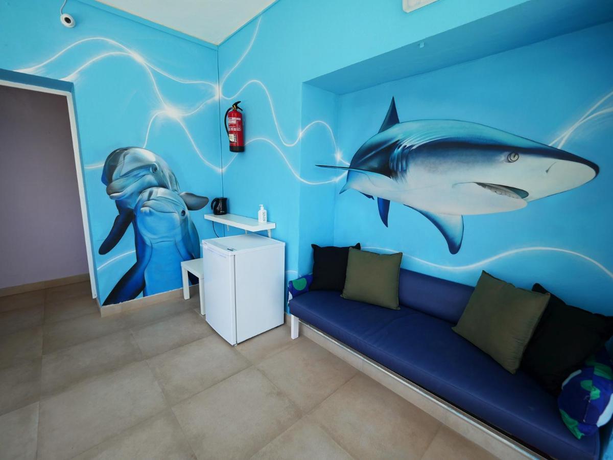 Hostal Giramundo อิบิซาทาวน์ ภายนอก รูปภาพ