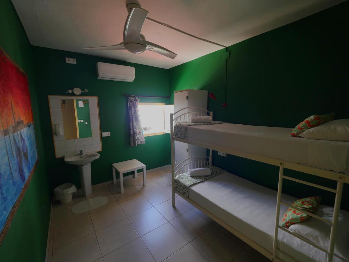 Hostal Giramundo อิบิซาทาวน์ ภายนอก รูปภาพ