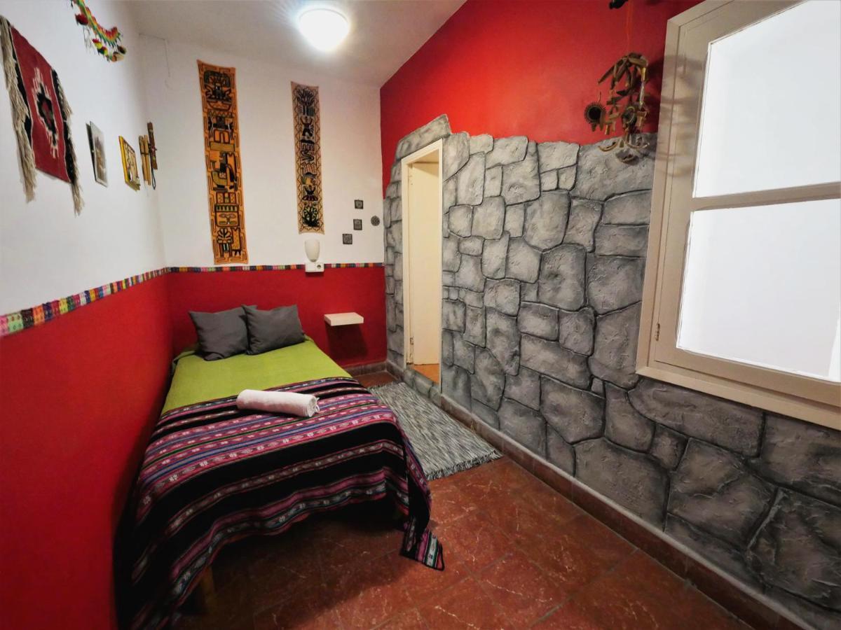 Hostal Giramundo อิบิซาทาวน์ ภายนอก รูปภาพ